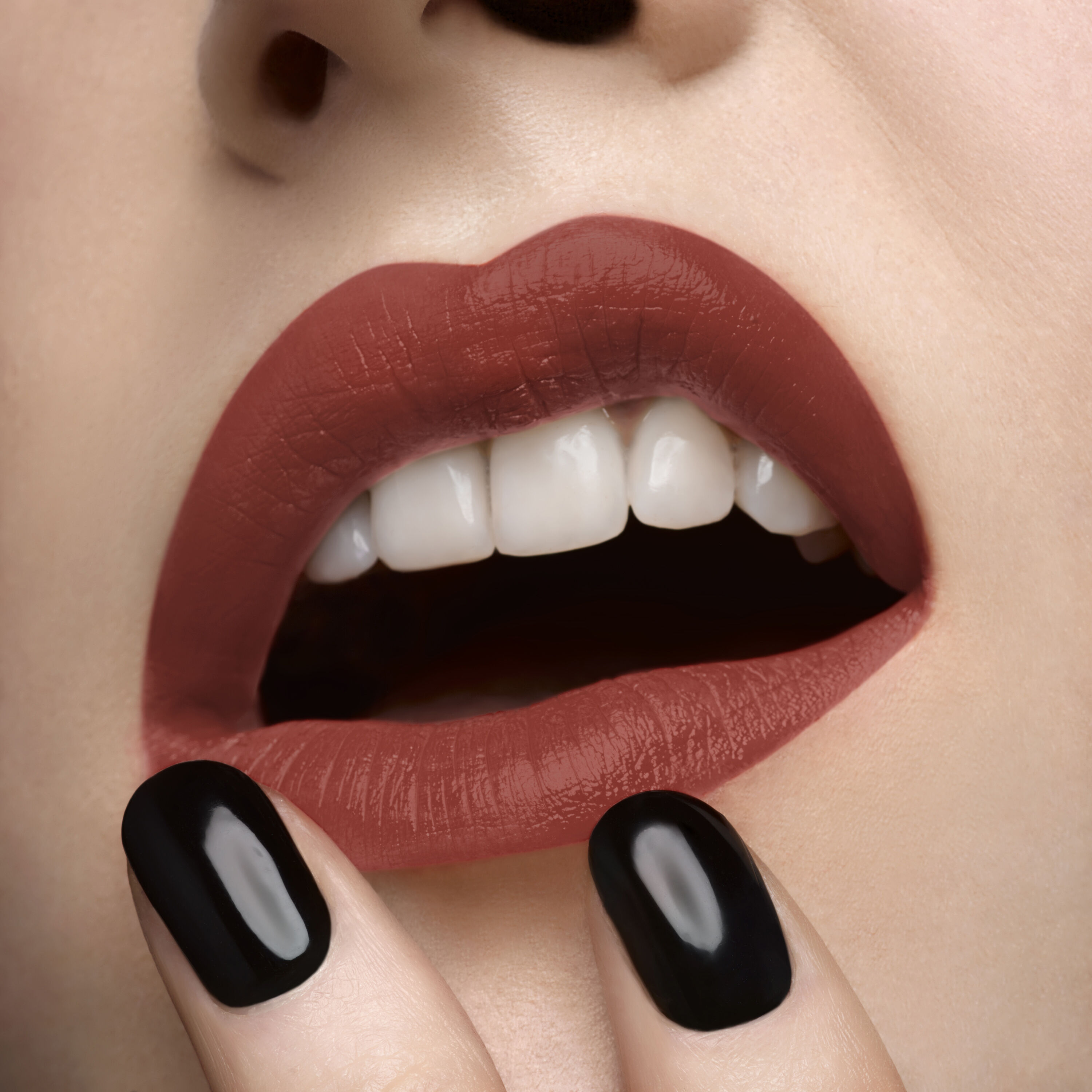 The Slim Velvet Radical Matte Lipstick Zebra — YSL Beauty